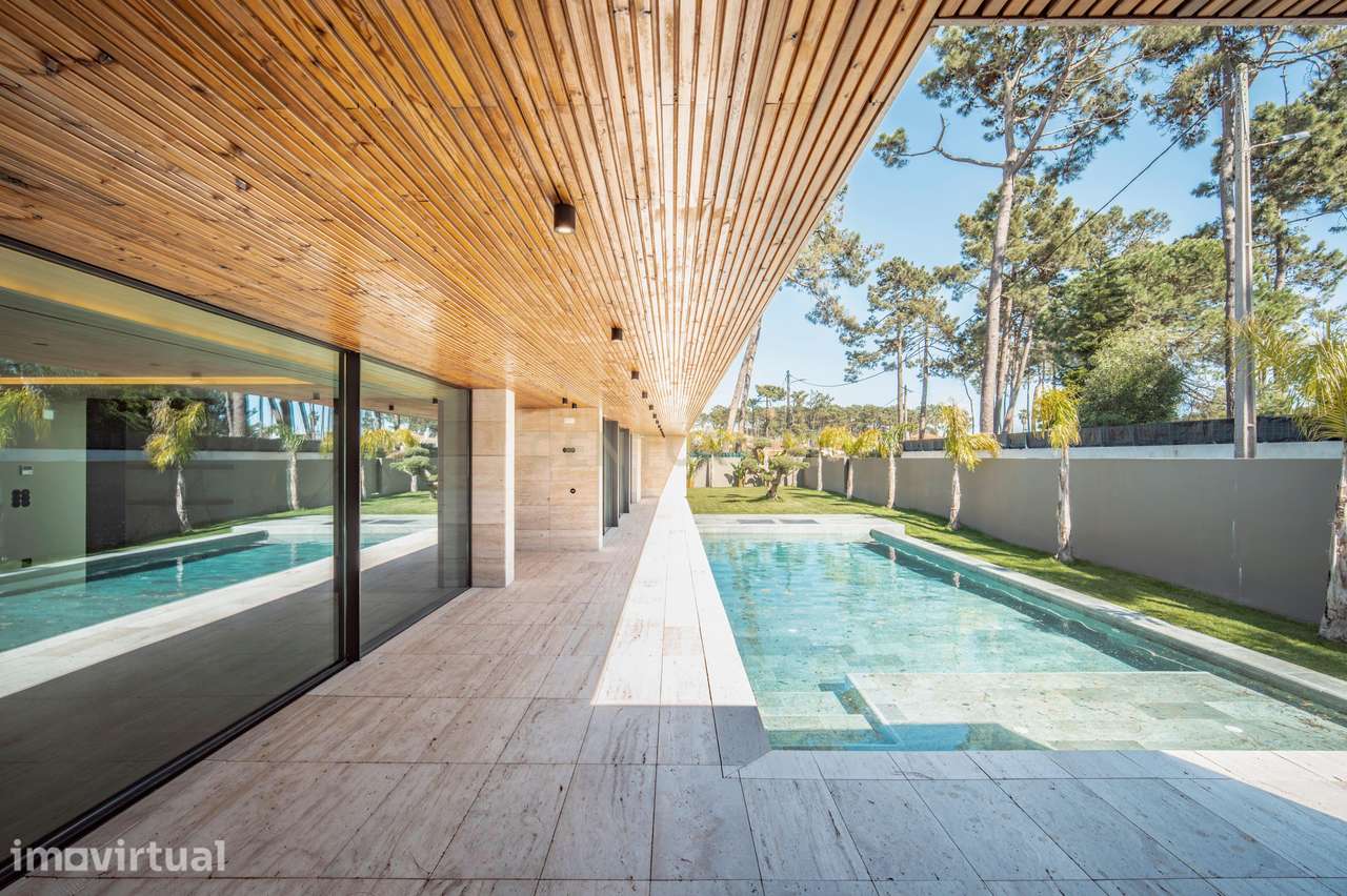 Moradia T4 na Verdizela — Design, Luz e Piscina num Terreno de 1.050 m - Grande imagem: 3/44