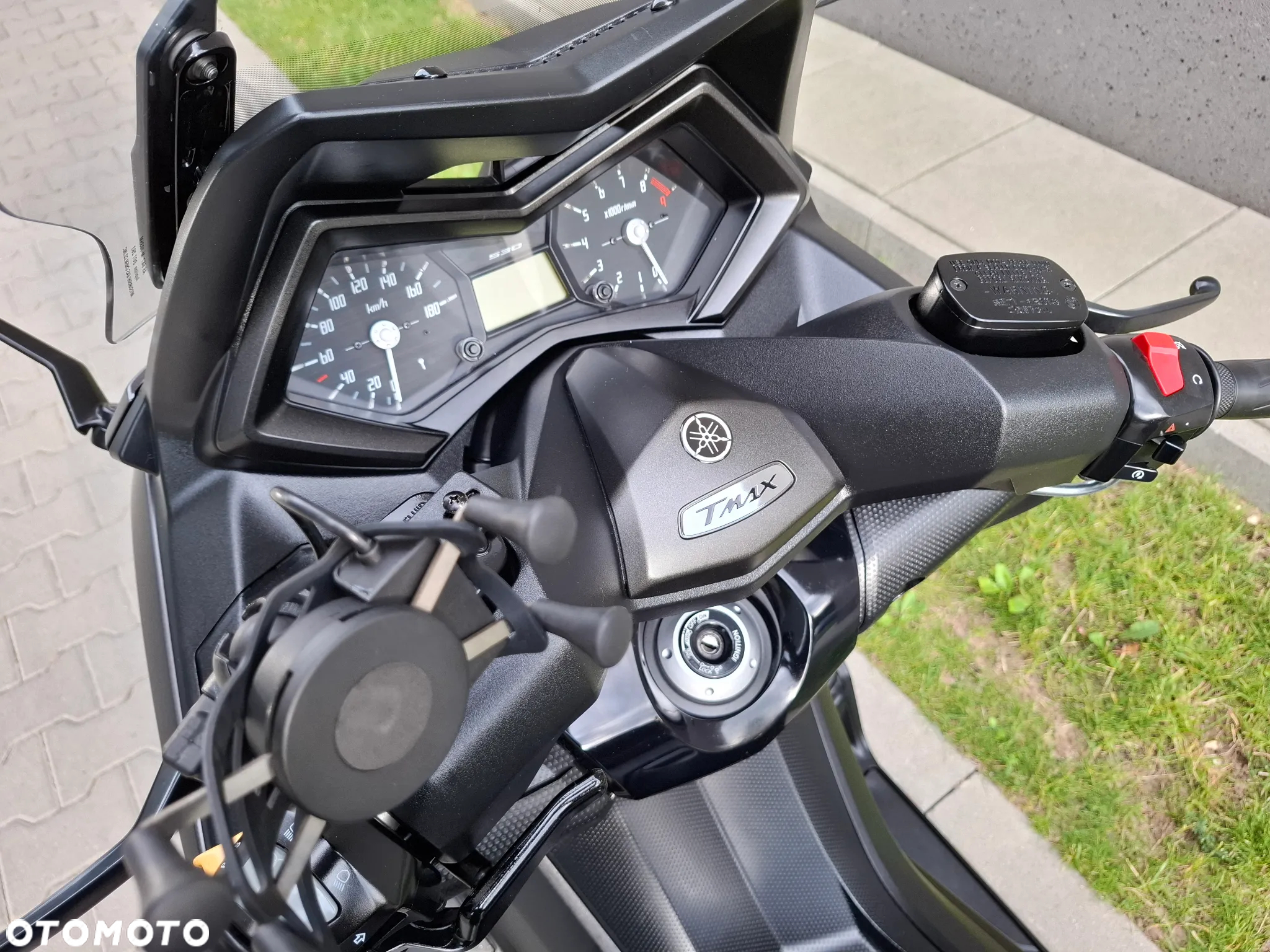 Yamaha Tmax - 21