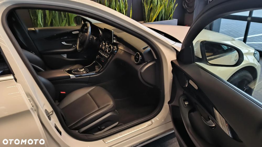 Mercedes-Benz Klasa C 160 9G-TRONIC Avantgarde - 18