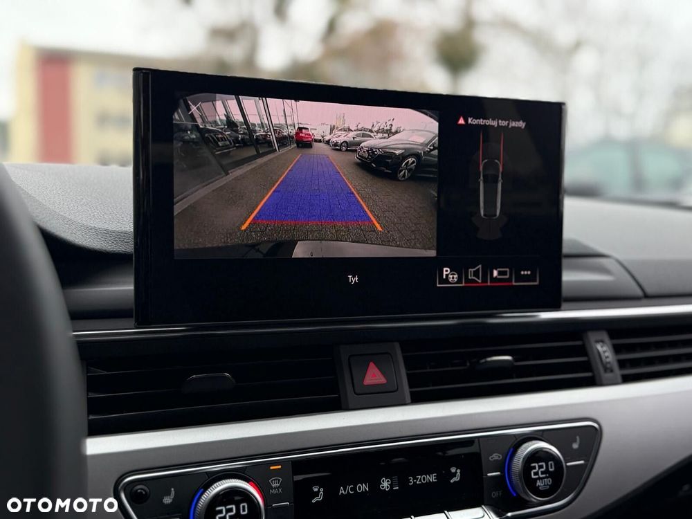 Audi A4 Allroad - 32