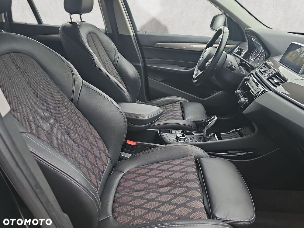 BMW X1 sDrive18i xLine - 16