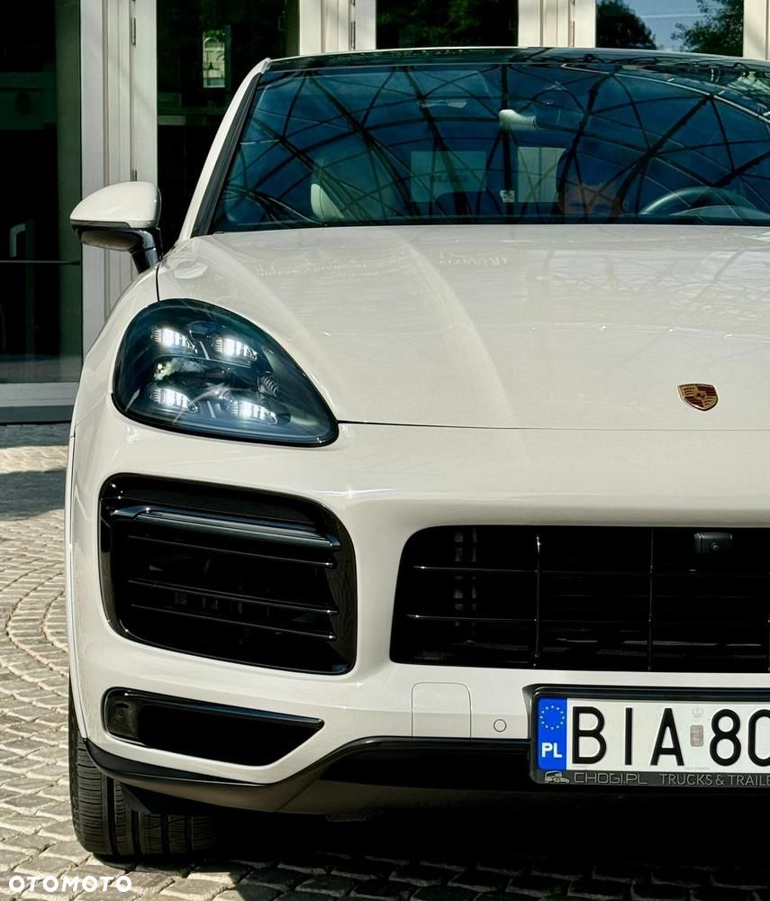 Porsche Cayenne Turbo - 11