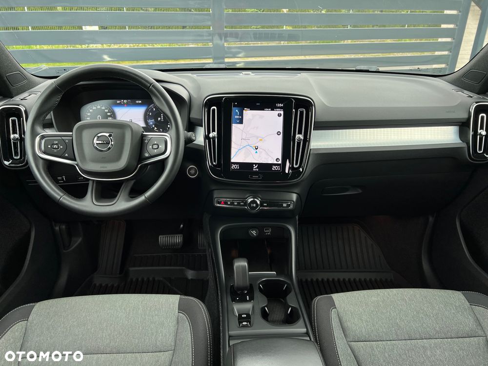 Volvo XC 40 - 35