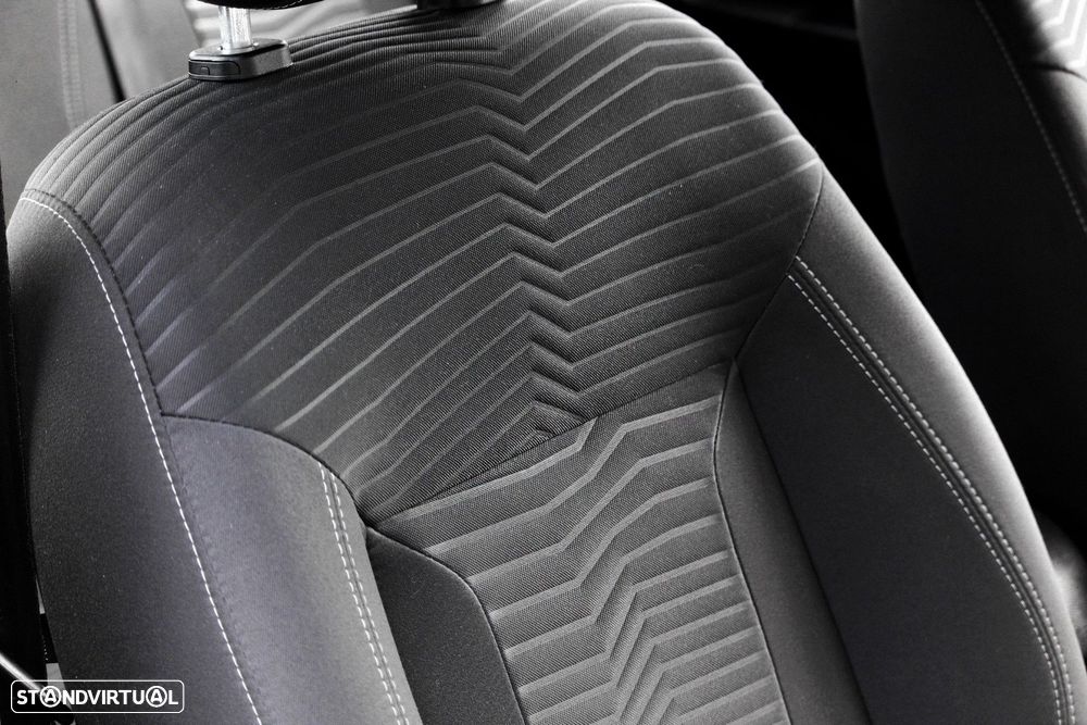 Ford Fiesta 1.0 EcoBoost Titanium - 19