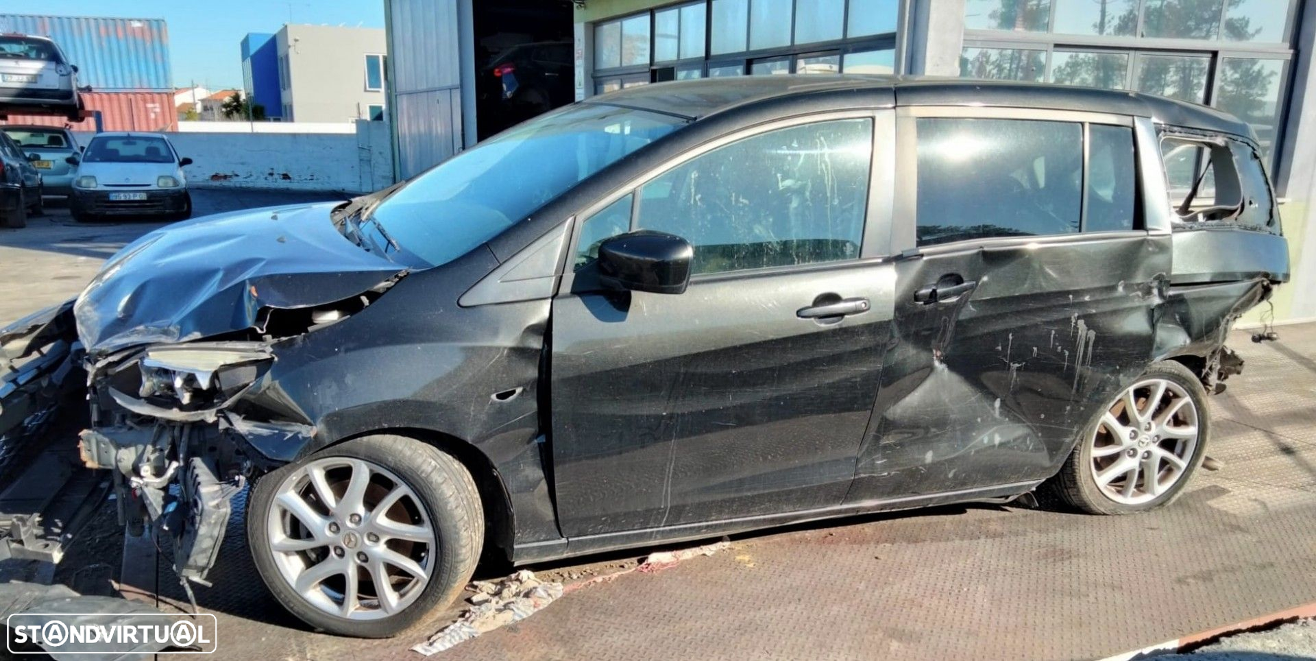 Mazda 5 Superior Wagon 1.6D de 2011 disponível para peças - 4
