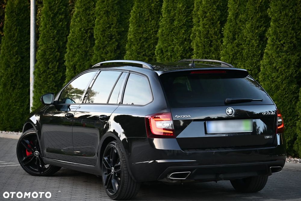 Skoda Octavia 2.0 TSI RS DSG - 12
