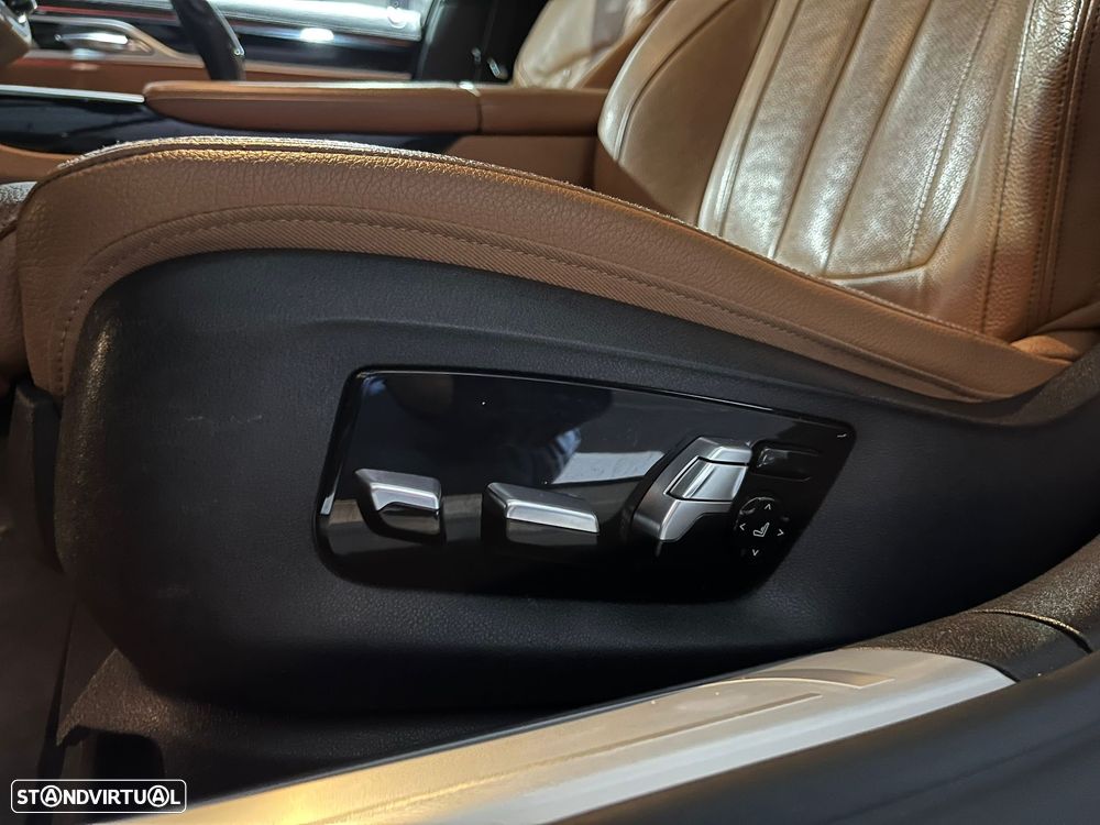 BMW 750 d xDrive Pack M Auto - 39