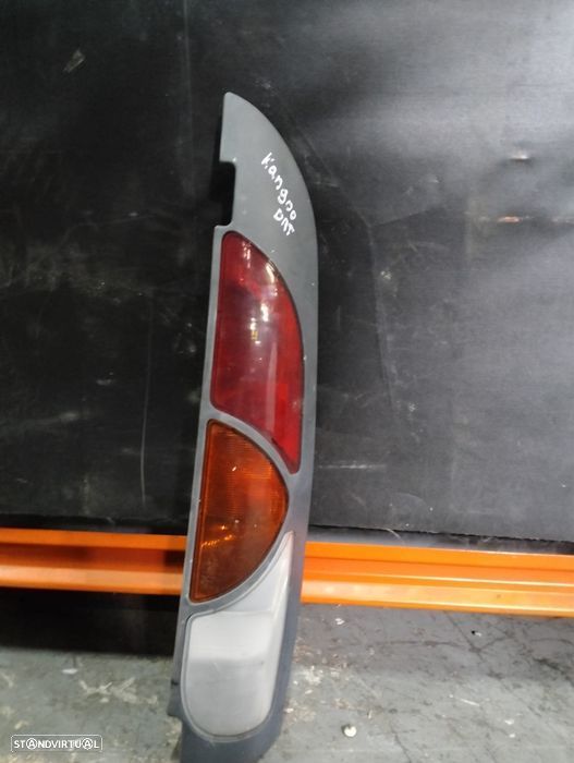Farolim traseiri direito Renault Kangoo 2001 - 1