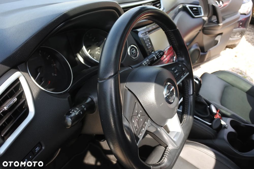Nissan Qashqai 1.2 DIG-T Xtronic TEKNA+ - 21