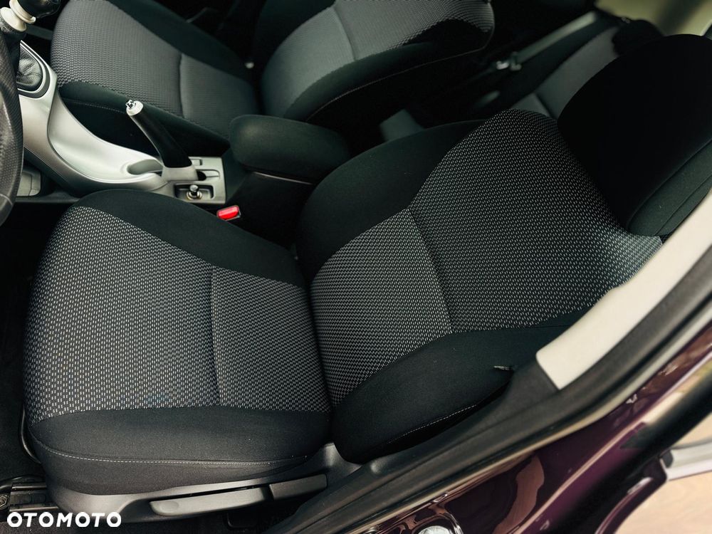 Toyota Auris - 15