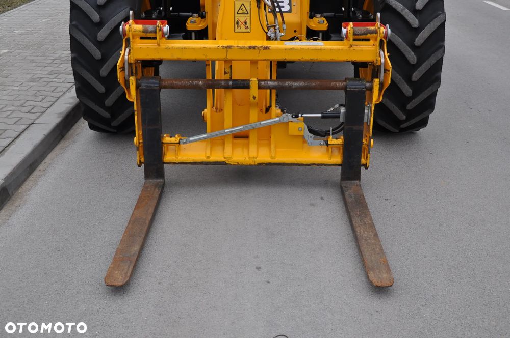 JCB 535-95 ŁADOWARKA TELESKOPOWA STAGE V 109 KM Mało MTG 572 Udźwig 3500 kg WYSOKOŚĆ ZAŁADUNKU 9,5 m Jak Nowa Klimatyzacja Widły do palet Szybkozłącze hydrauliczne - 30