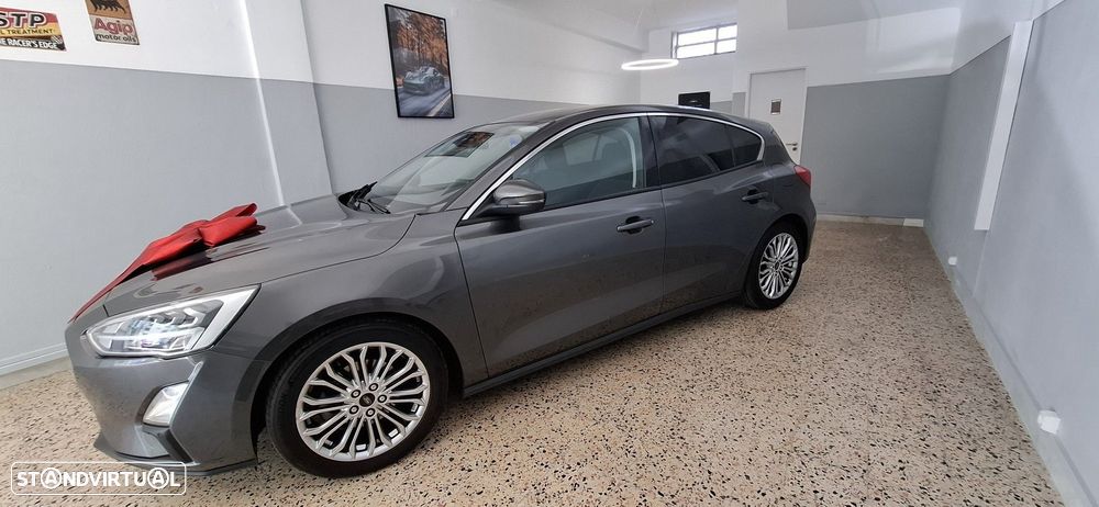 Ford Focus 1.5 TDCi ECOBlue Titanium - 4