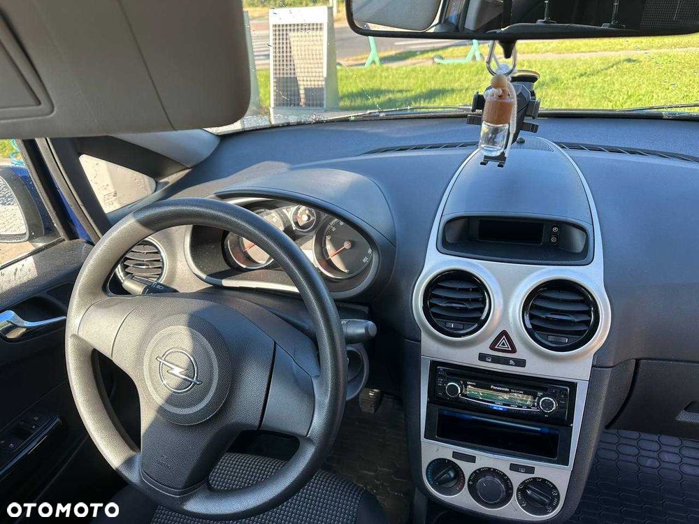 Opel Corsa - 4