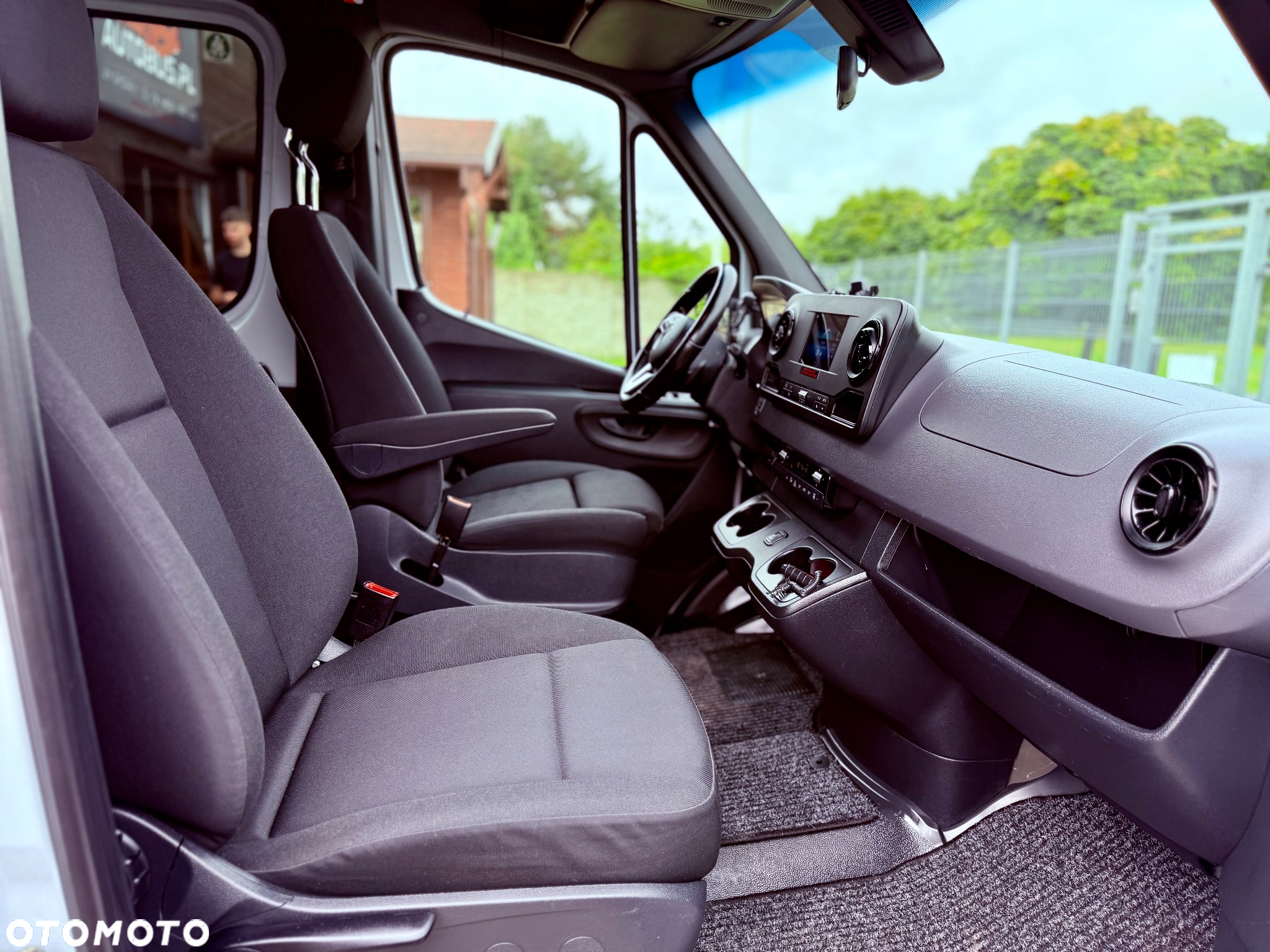 Mercedes-Benz Sprinter 317 CDI Long BASE 9G-Tronic 907.235 - 13