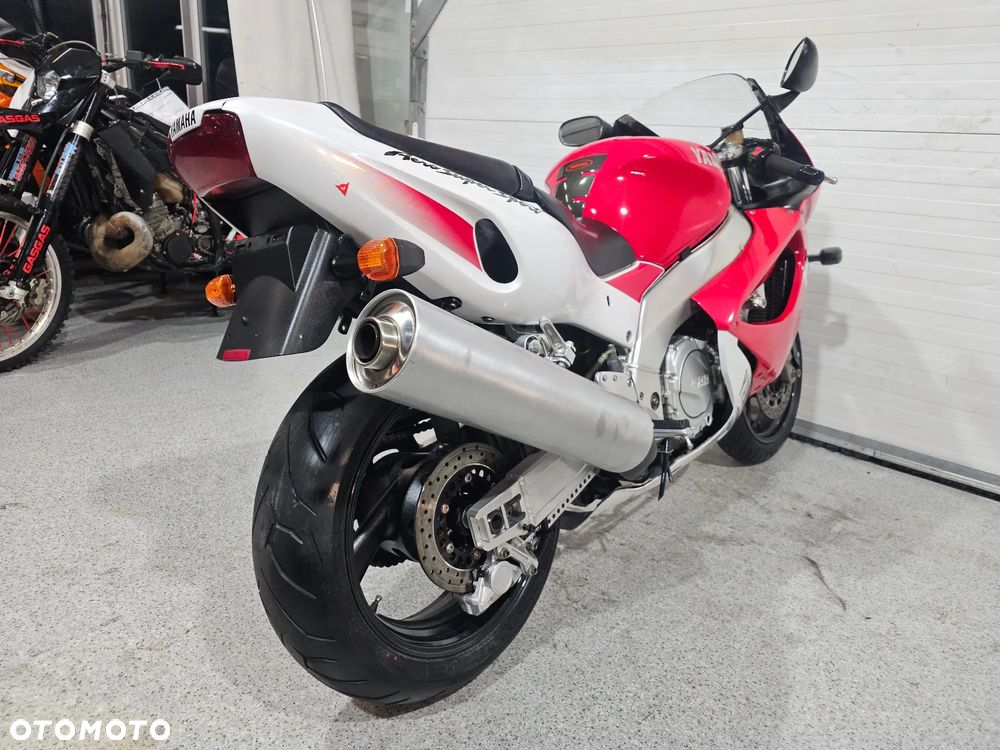 Yamaha YZF - 25