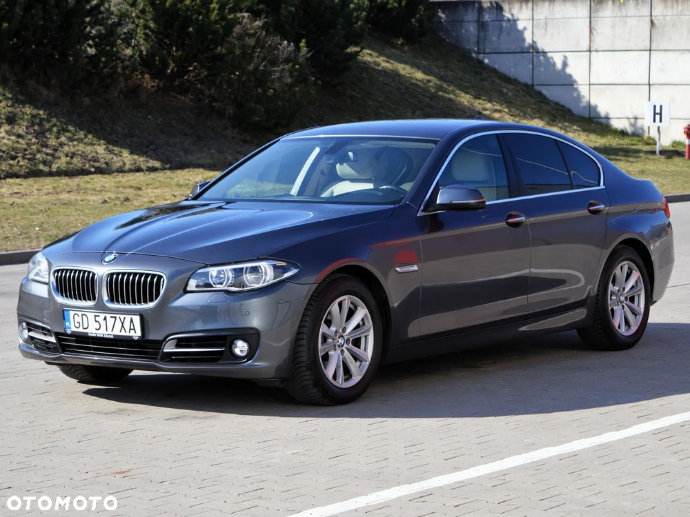 BMW Seria 5 520d xDrive Luxury Line - 1