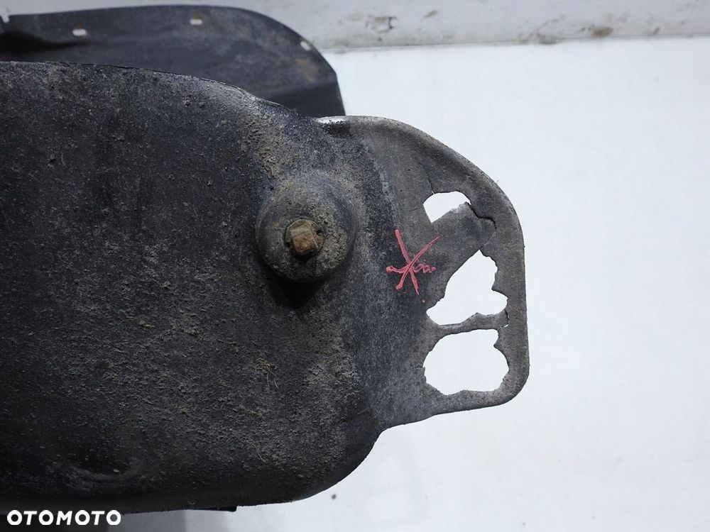 NADKOLE LEWY TYŁ SKODA FABIA II HB - 4