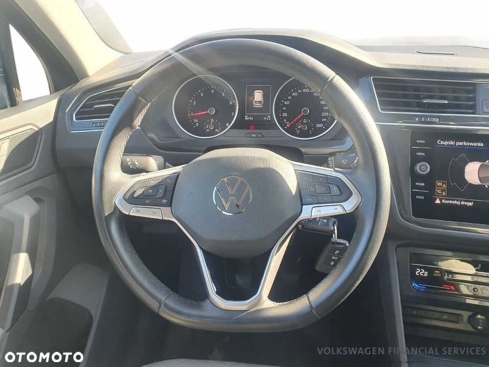Volkswagen Tiguan - 9
