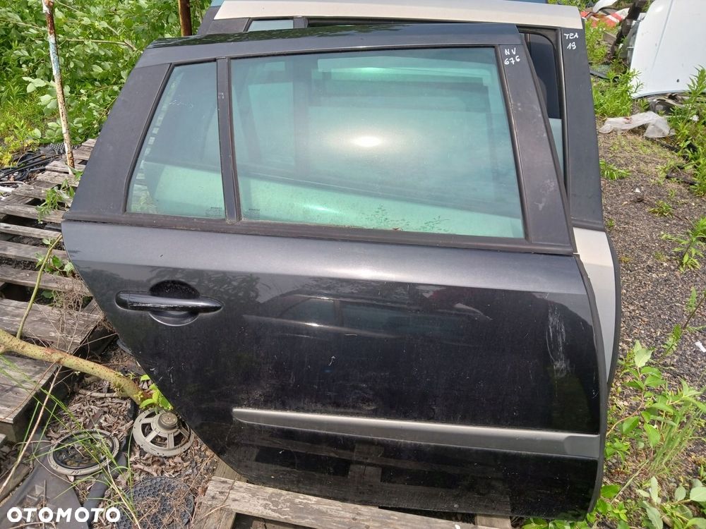 DRZWI PRAWY TYŁ RENAULT LAGUNA II 2 KOMBI NV676