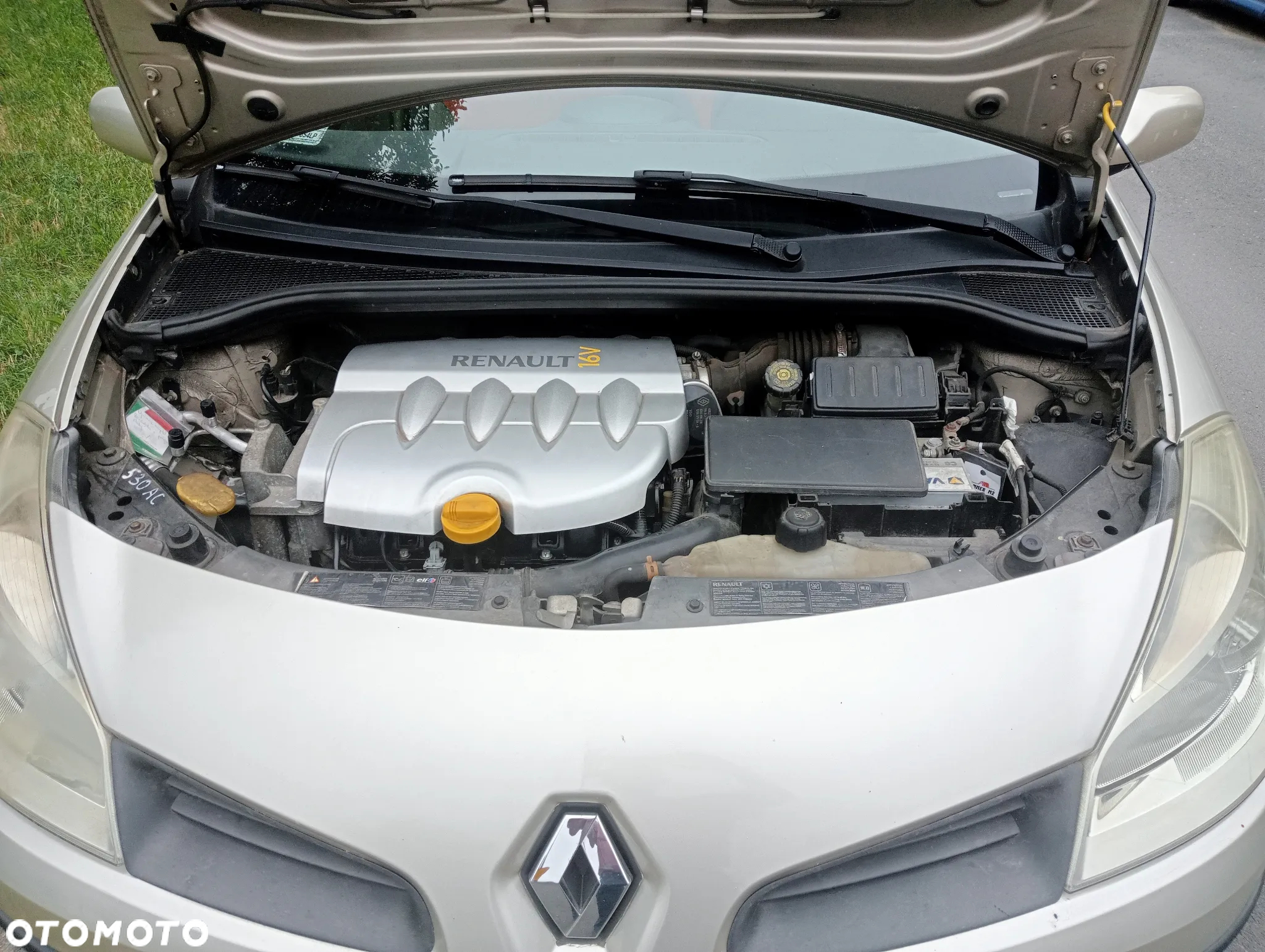 Renault Clio 1.4 16V Dynamique - 13
