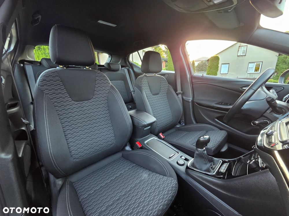 Opel Astra 1.4 Turbo Dynamic - 27