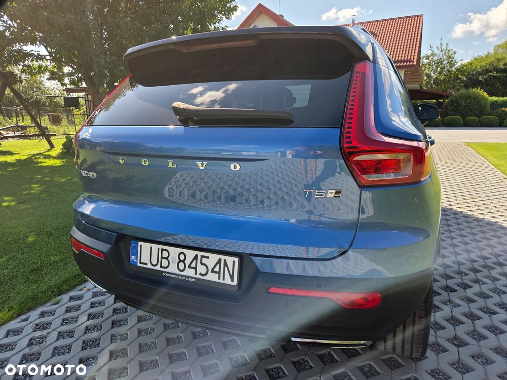 Volvo XC 40 T5 AWD R-Design - 9