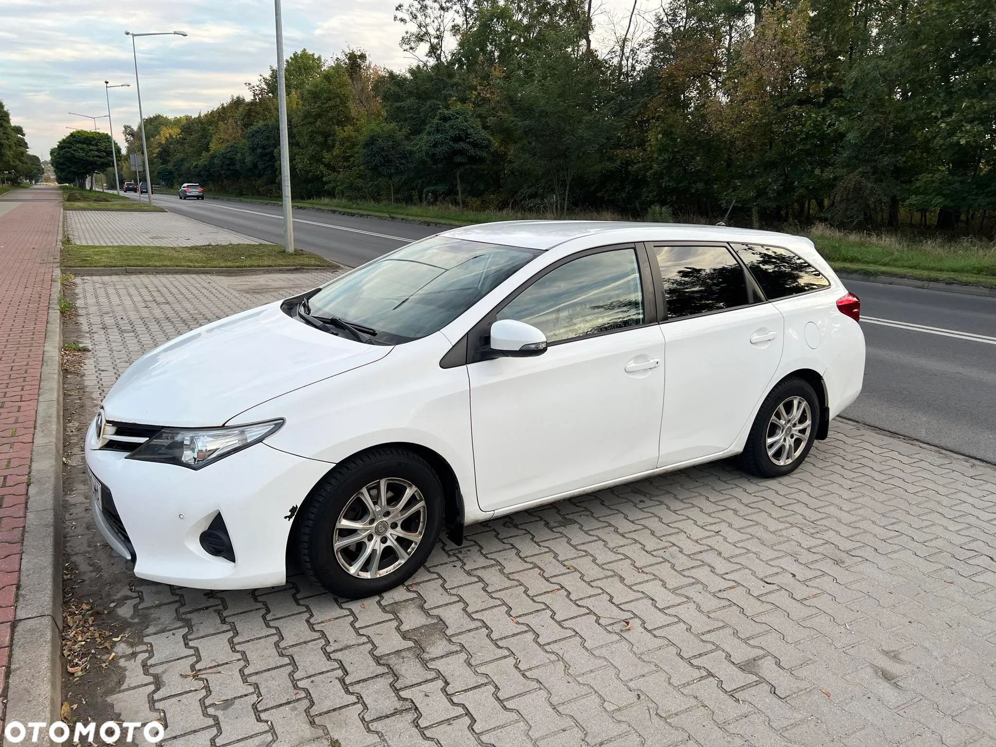 Toyota Auris 1.4 D-4D Active - 1