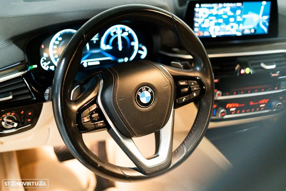 BMW 620 Gran Turismo d Line Luxury - 37