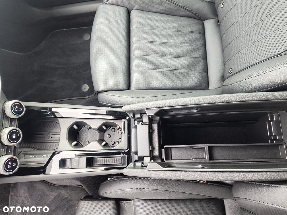 Skoda Superb 2.0 TSI L&K DSG - 26