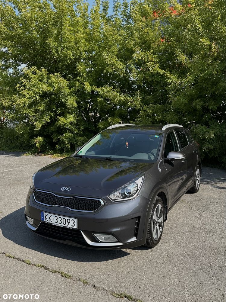 Kia Niro 1.6 GDI Hybrid L - 2