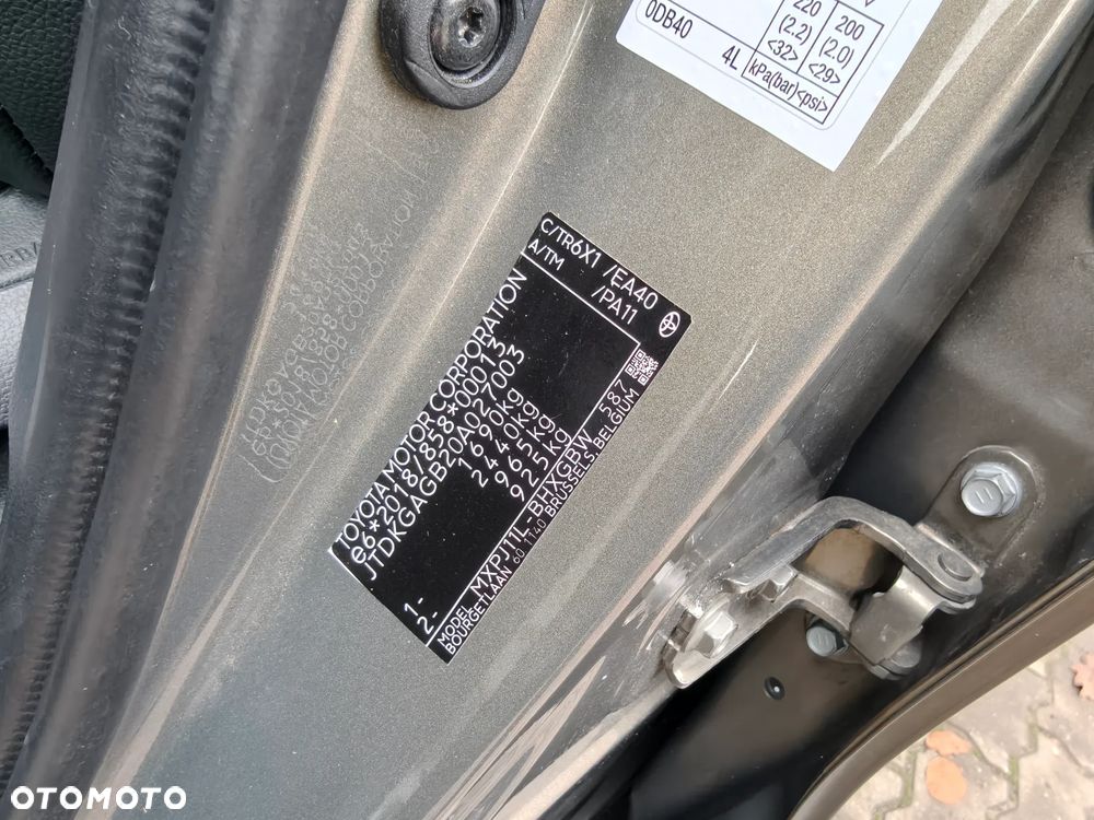 Toyota Yaris Hybrid 1.5 Executive - 29