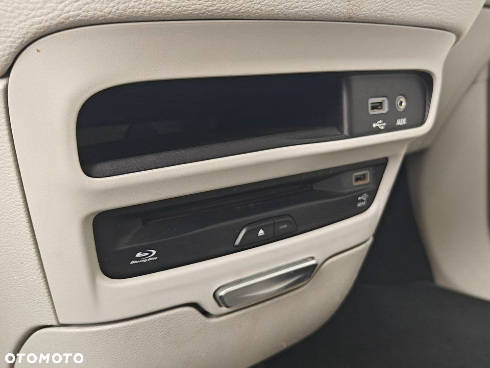 Chrysler Pacifica - 17