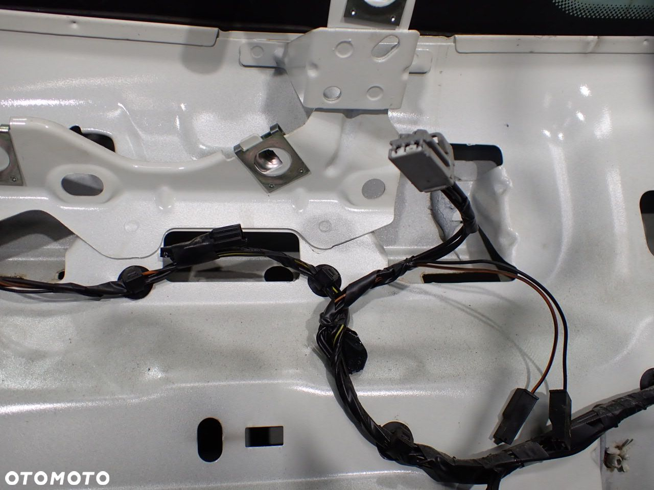KLAPA TYŁ BAGAŻNIKA FORD FOCUS MK2 2.0 KOL:N3 - 7