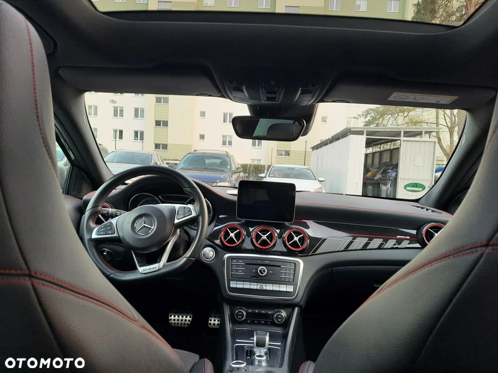Mercedes-Benz GLA AMG 45 4Matic AMG Speedshift 7G-DCT - 11