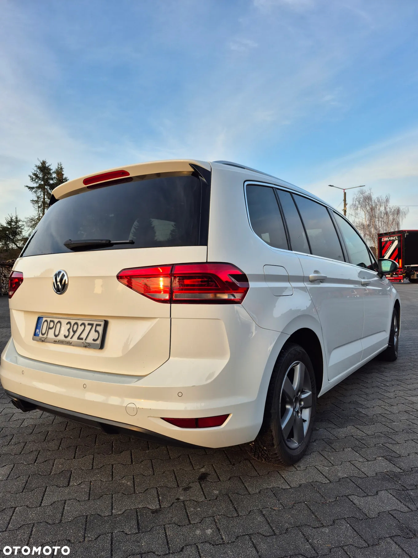 Volkswagen Touran - 2