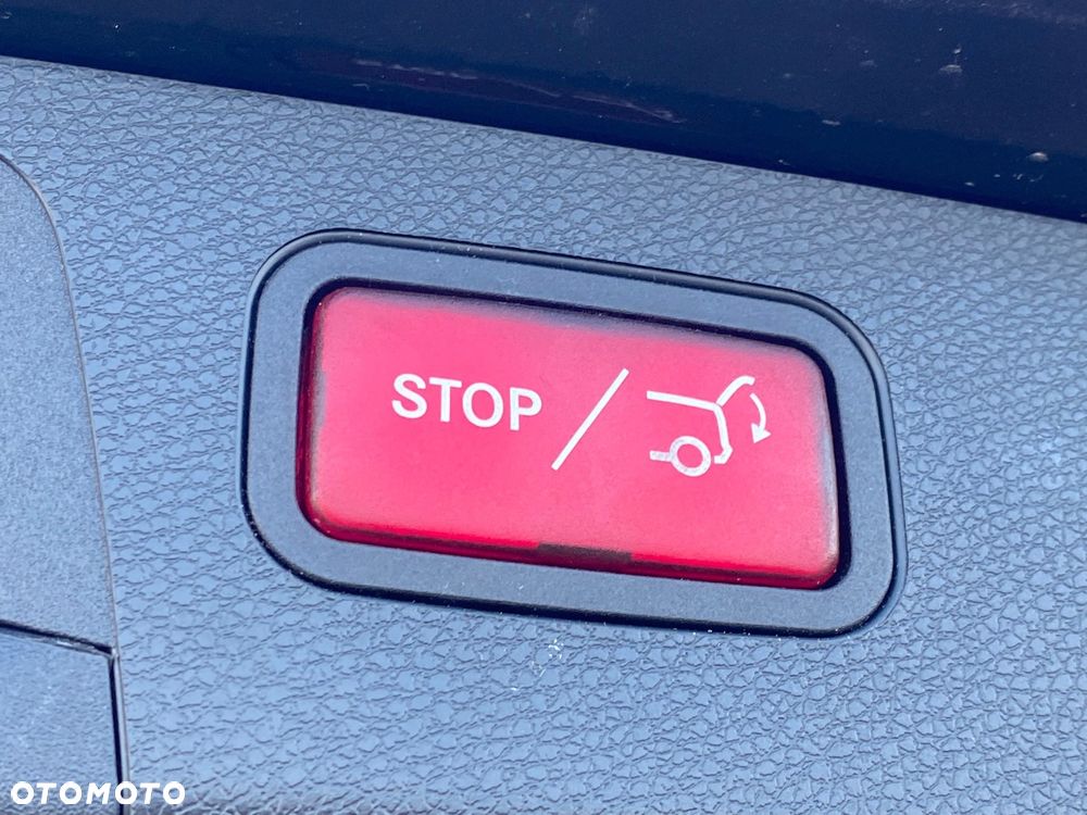 Mercedes-Benz Klasa E - 28