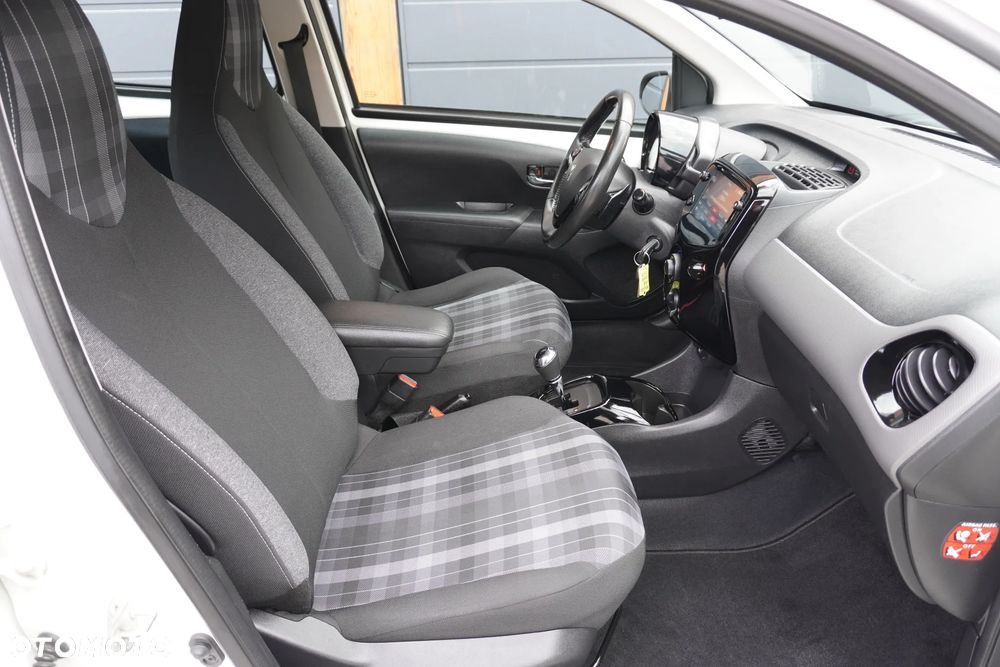 Peugeot 108 VTI 72 ETG5 Top Allure - 19