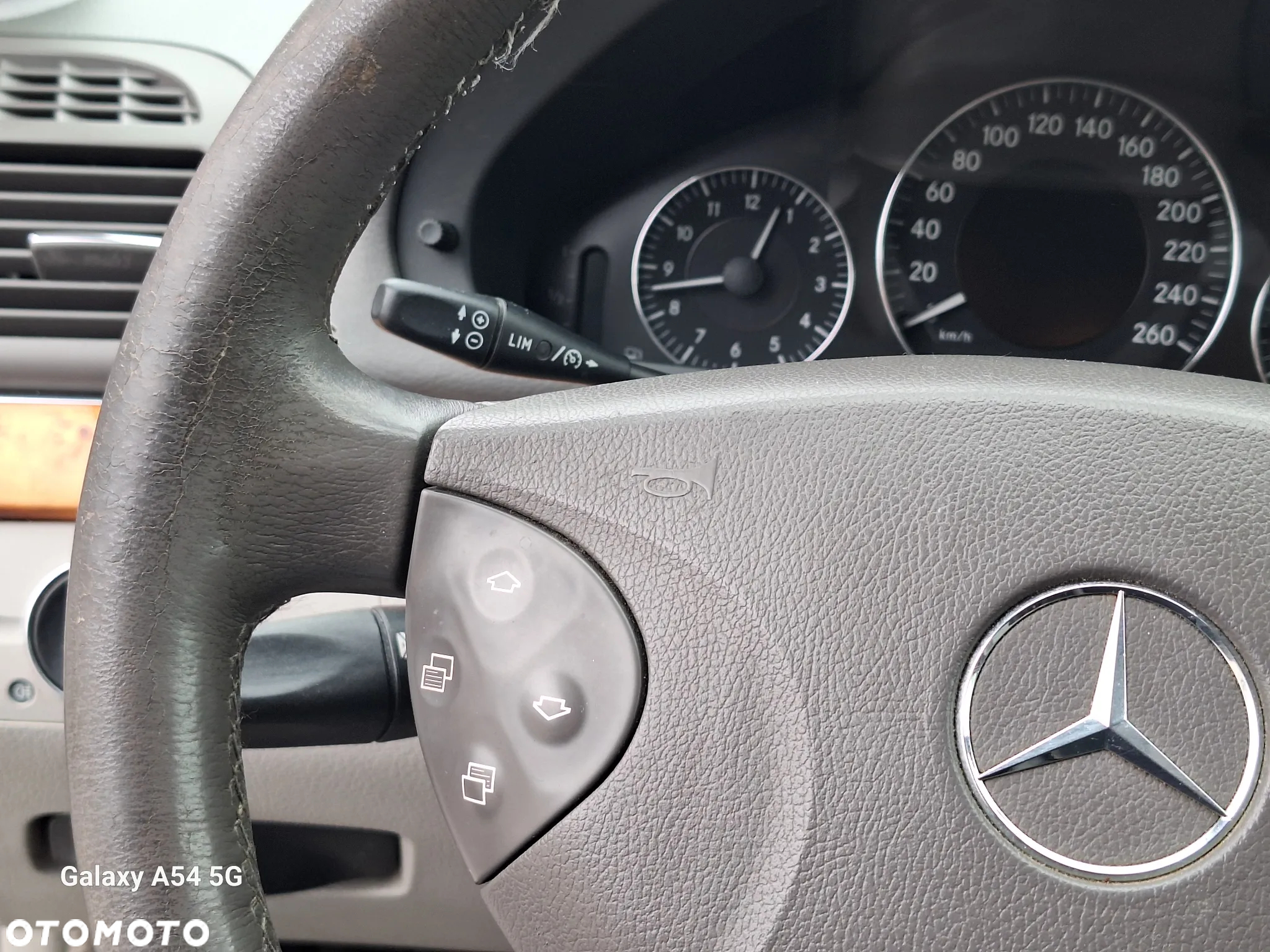 Mercedes-Benz Klasa E 220 CDI T Elegance - 36
