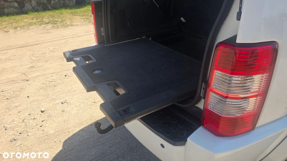 Dodge Nitro 2.8 CRD SE - 13