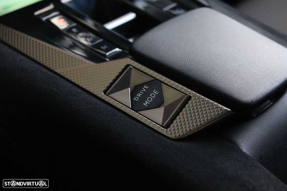 DS DS4 1.2 PureTech Performance Line EAT8 - 29