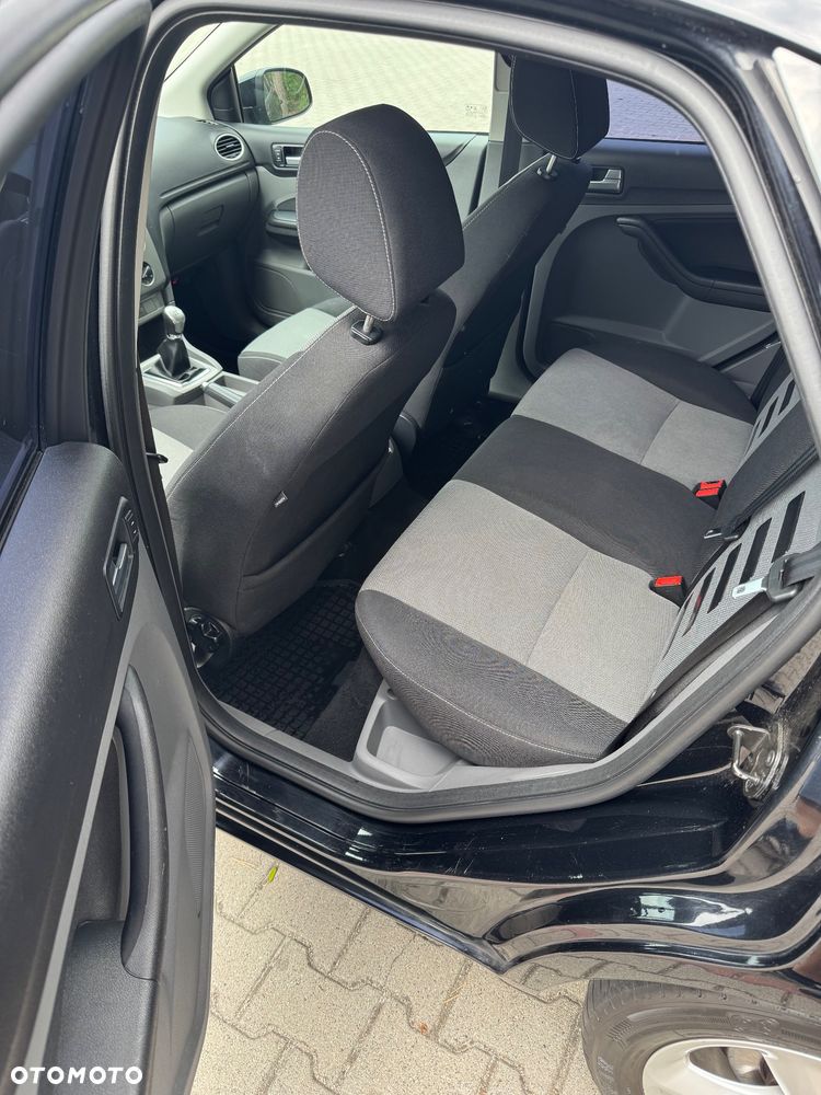 Ford Focus 1.6 TDCi DPF Trend - 15