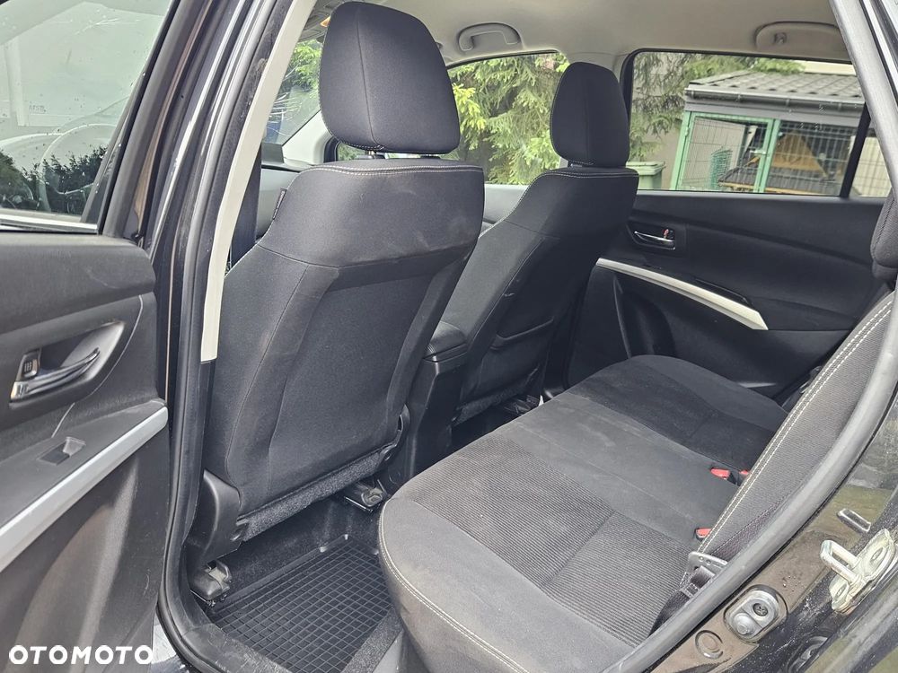 Suzuki SX4 S-Cross 1.4 T Elegance 4WD - 11