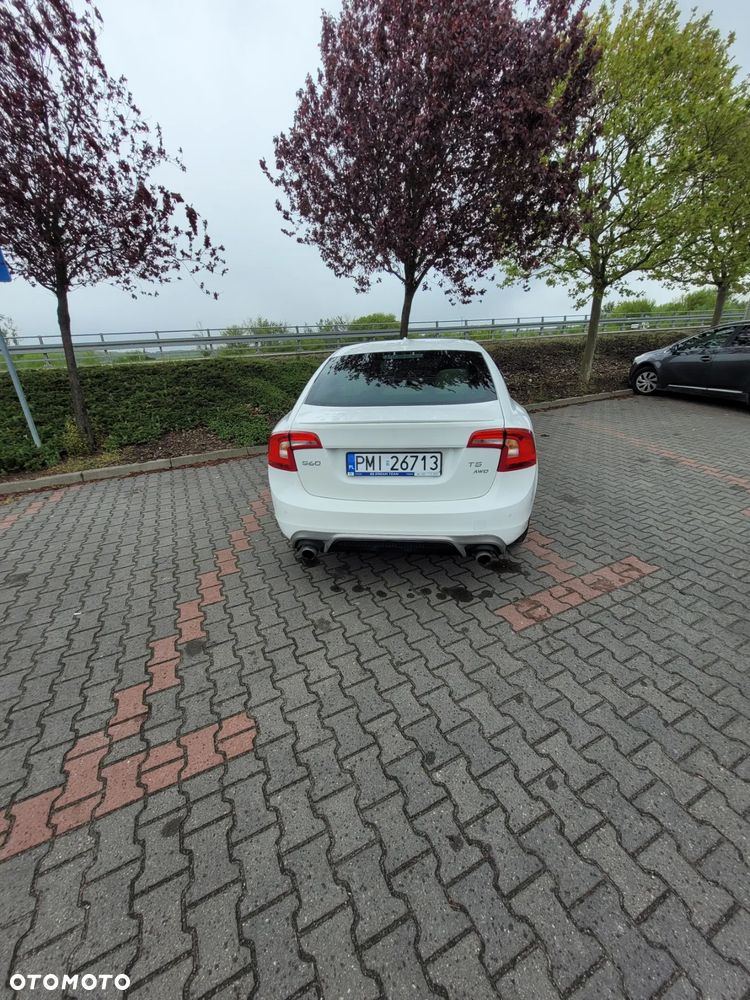 Volvo S60 T5 Drive-E Dynamic Edition (Kinetic) - 2