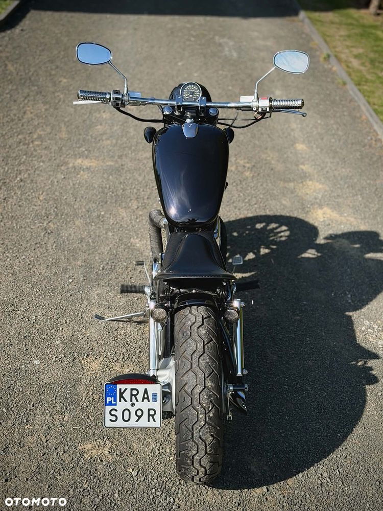 Suzuki Intruder - 10