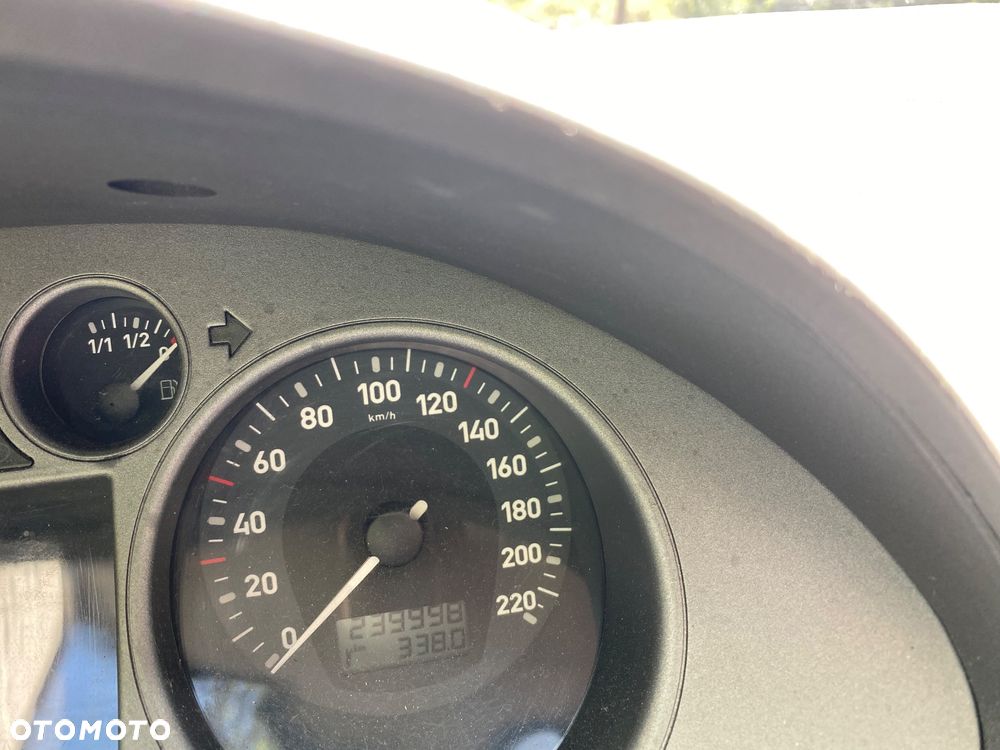 Seat Ibiza SC 1.4 16V Style - 13