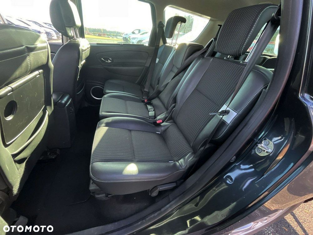 Renault Grand Scenic - 8