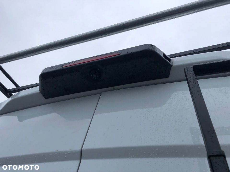 Iveco Daily Brygadówka 7 os Kamera Bagażnik - 10