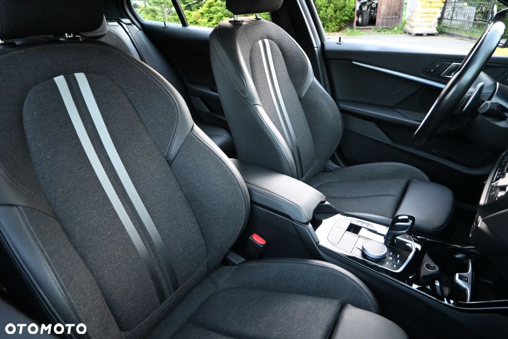 BMW Seria 1 118d Business Edition sport - 31