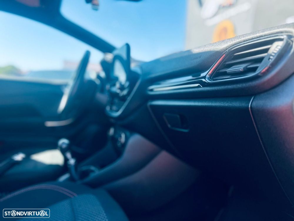 Ford Fiesta 1.0 EcoBoost ST-Line - 33