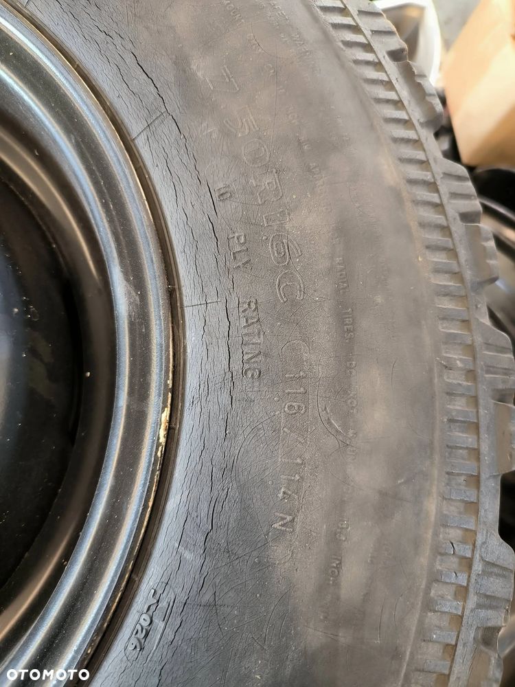 Felgi stalowe 16 z oponami Good year Land Rover Defender 90 SW - 7